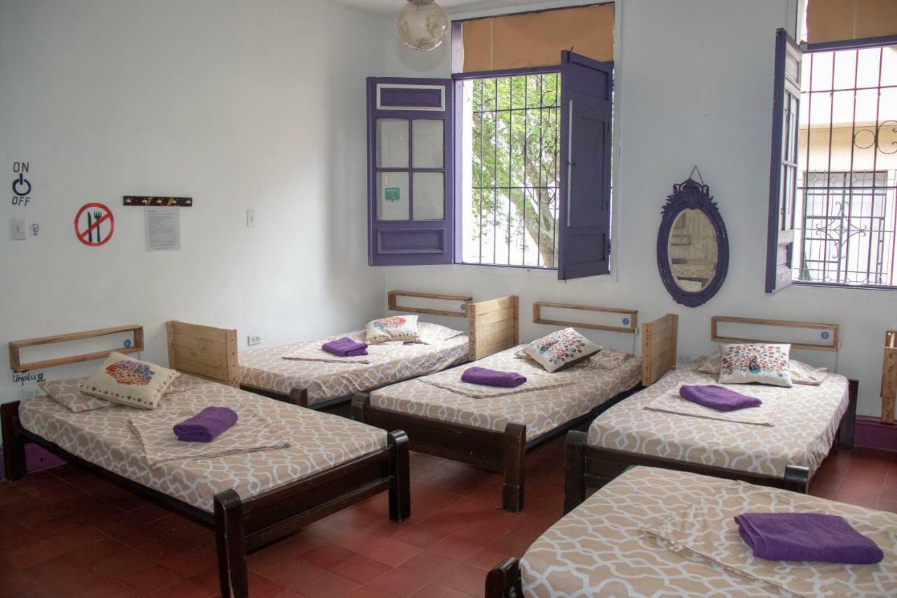 Hostal Encuentro Кали Экстерьер фото
